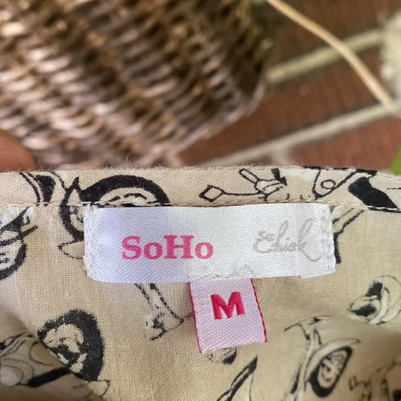 Soho Chick black/beige cotton Vespa scooter print cotton dress. Size Medium - Picture 7 of 9